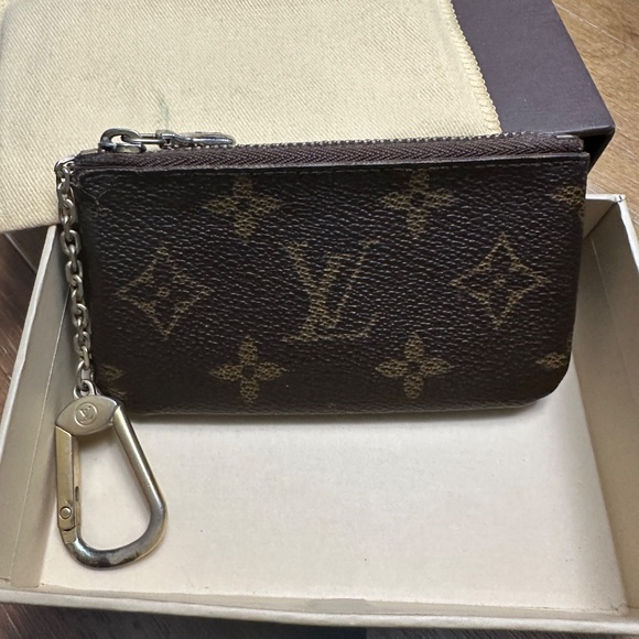 Key pouch - Picture 4 of 8